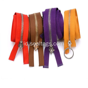 Menggunakan An Zipper Zipper Foot